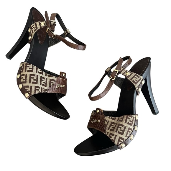 Fendi Women’s Vintage Zucca FF Print Cloth Wooden Open Toe Heels Sandals Size 40 - Picture 1 of 10
